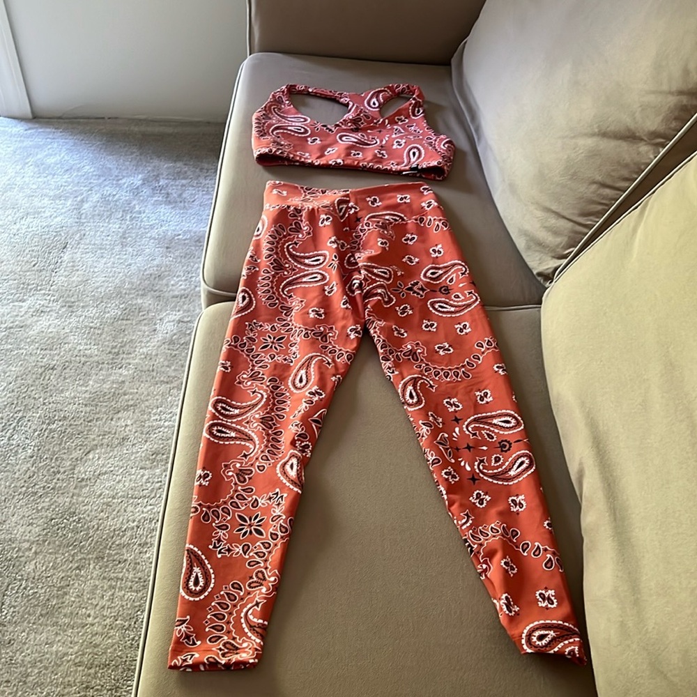 Booty by Brabant BANDANA PAPRIKA top and leggings set, one size